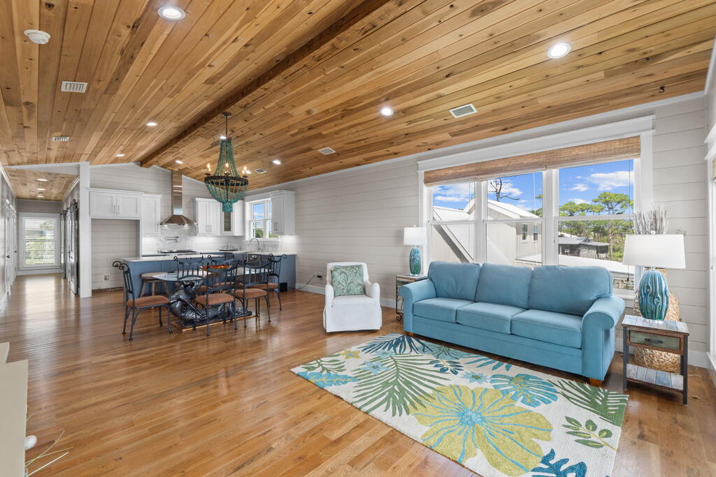 180 Pilot Dr, Port St. Joe 32456