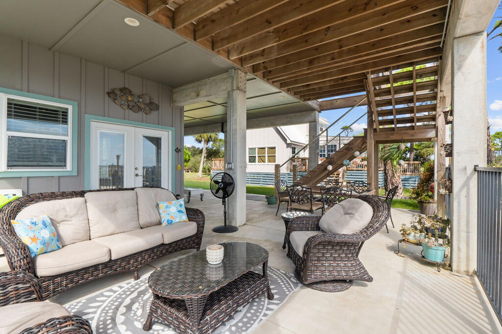 180 Pilot Dr, Port St. Joe 32456