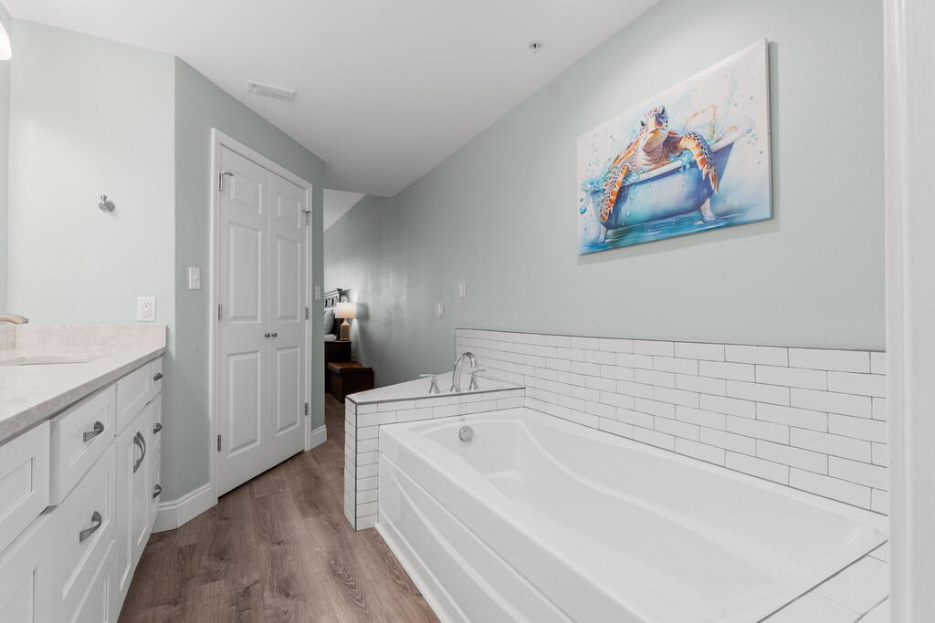 1302 Hwy 98 # 1k, 32456 Unit: 1k