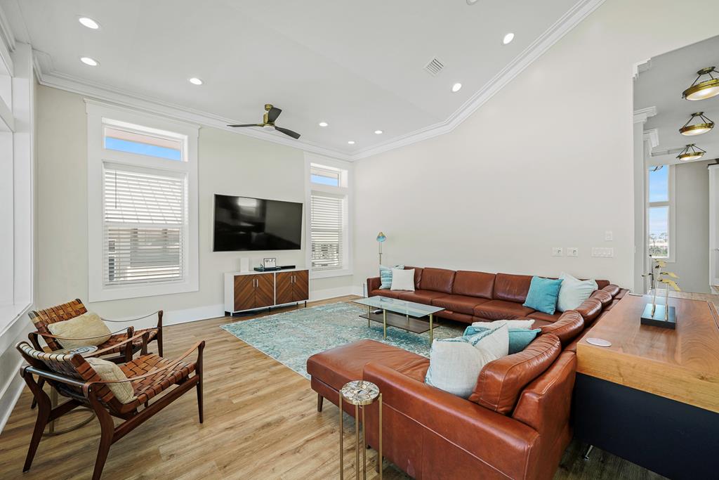 149 Sapodilla Ln, 32456