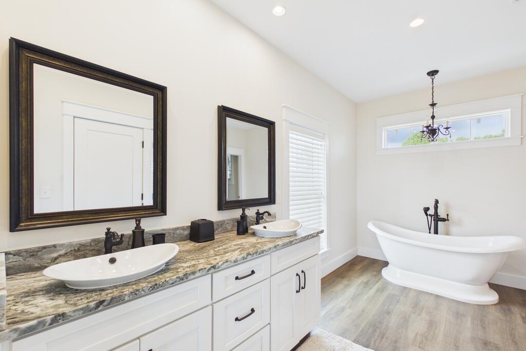 248 Oak St, Port St. Joe 32456