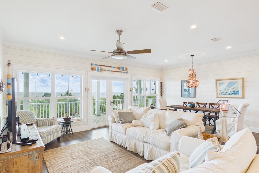 248 Oak St, Port St. Joe 32456