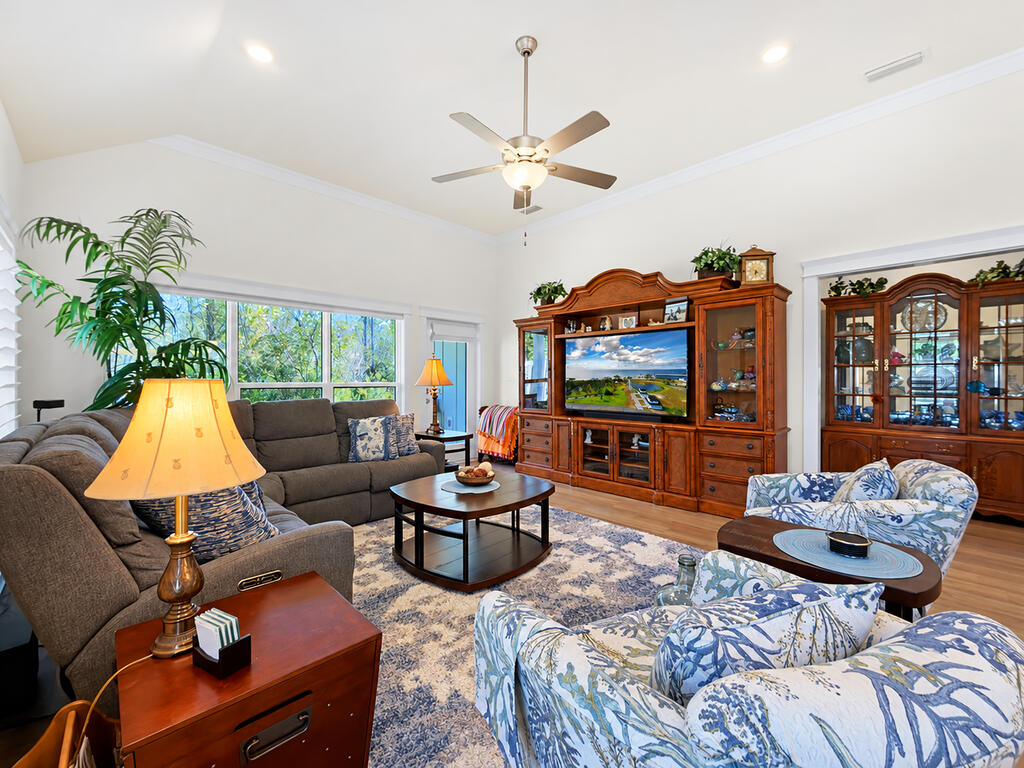 183 Lakeview Ct, Port St. Joe 32456