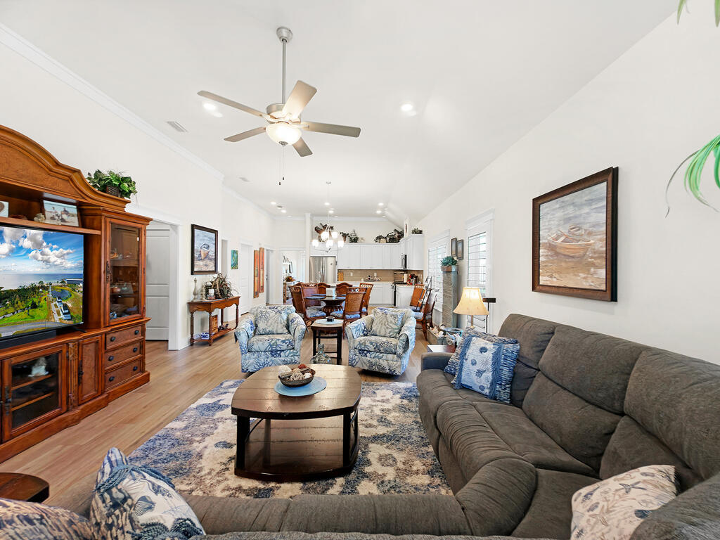 183 Lakeview Ct, Port St. Joe 32456