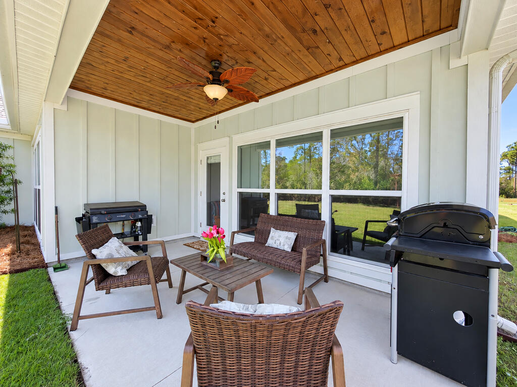 183 Lakeview Ct, Port St. Joe 32456