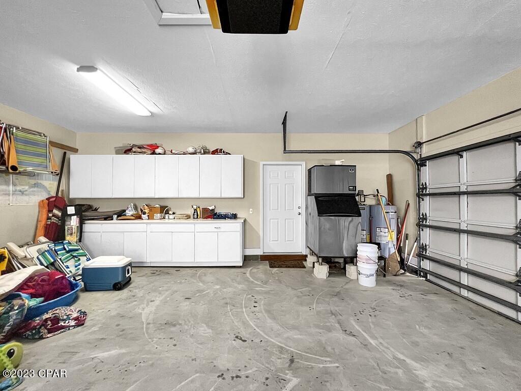 713 Gulf Aire Drive