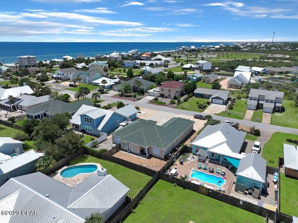 713 Gulf Aire Drive