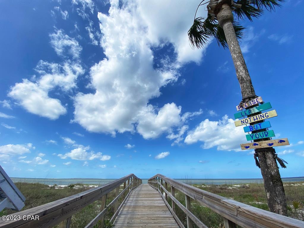 713 Gulf Aire Drive