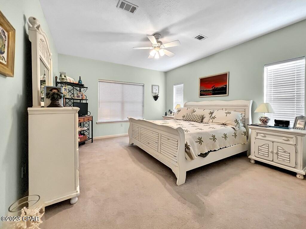 713 Gulf Aire Drive