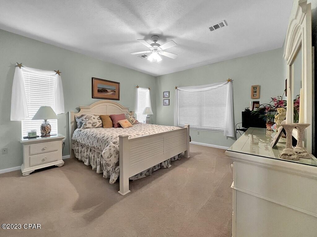 713 Gulf Aire Drive