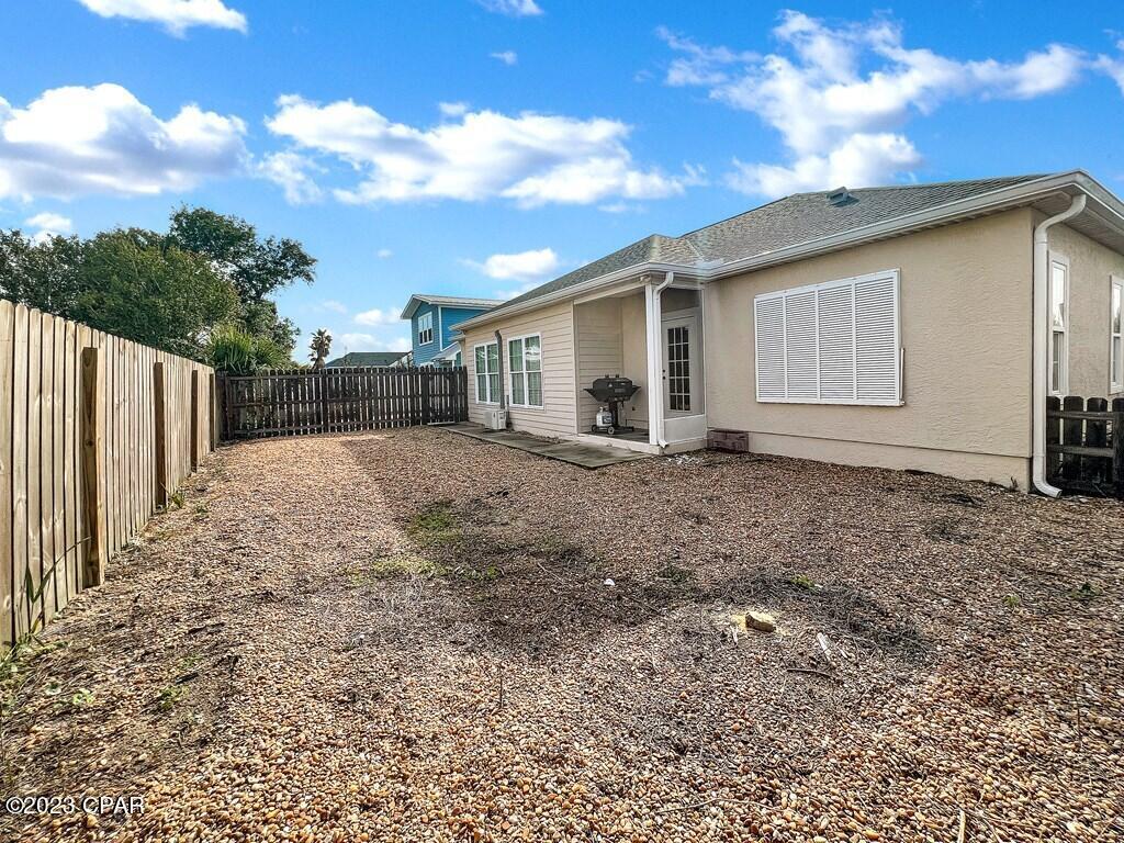 713 Gulf Aire Drive
