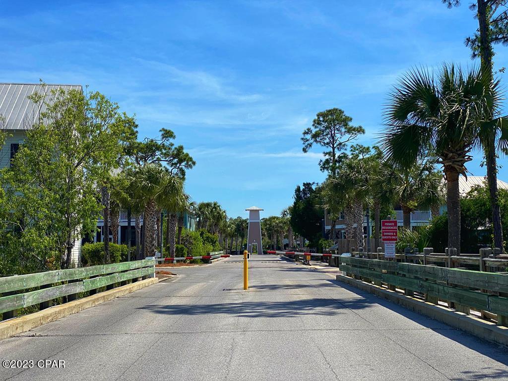 3050 W Hwy 98 B26