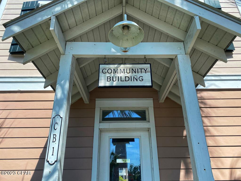 3050 W Hwy 98 B26