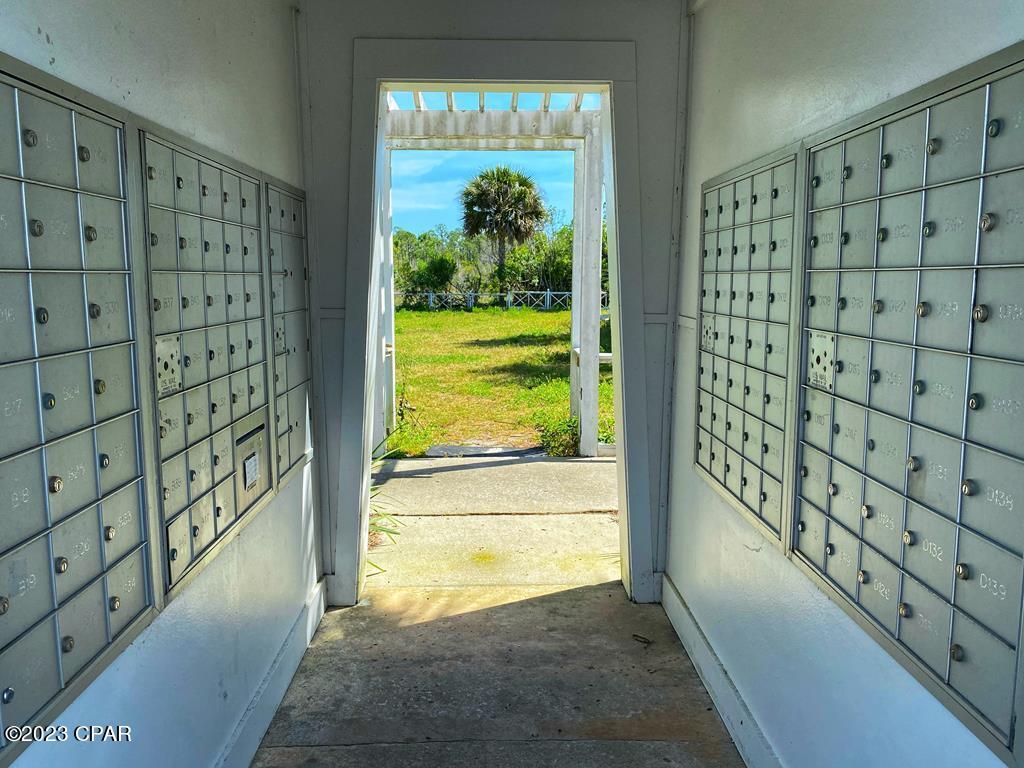 3050 W Hwy 98 B26
