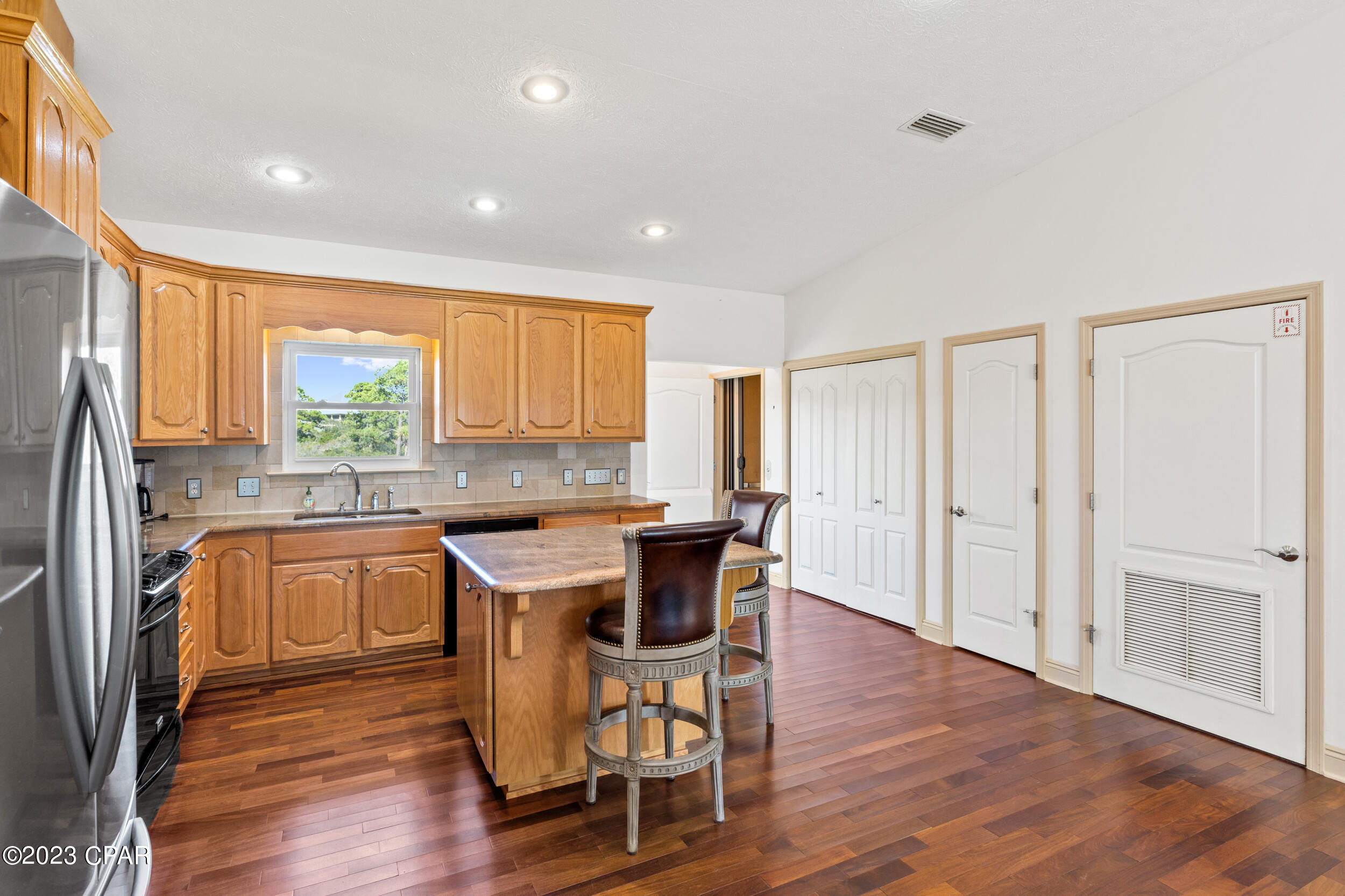 275 Moonrise Avenue