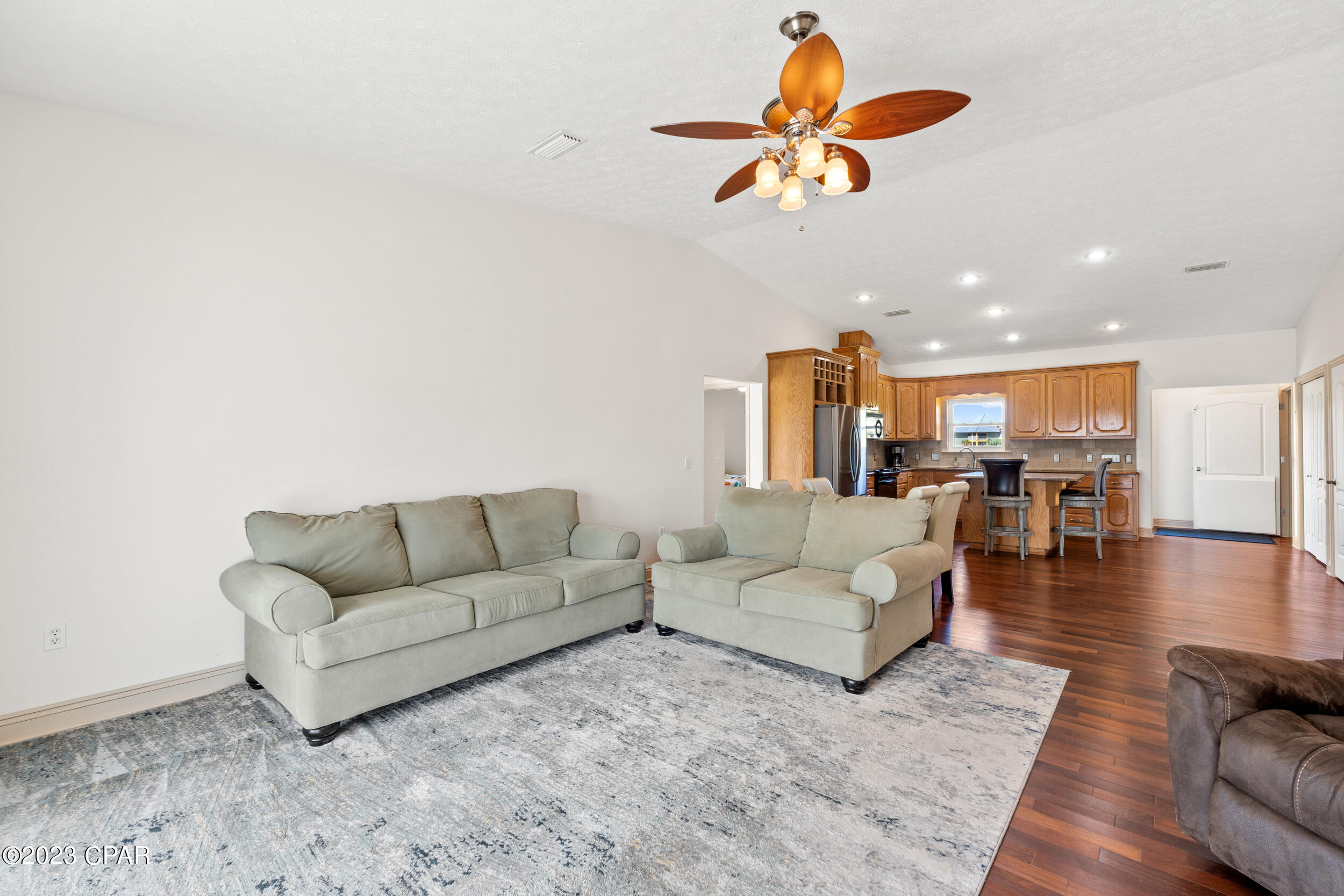 275 Moonrise Avenue