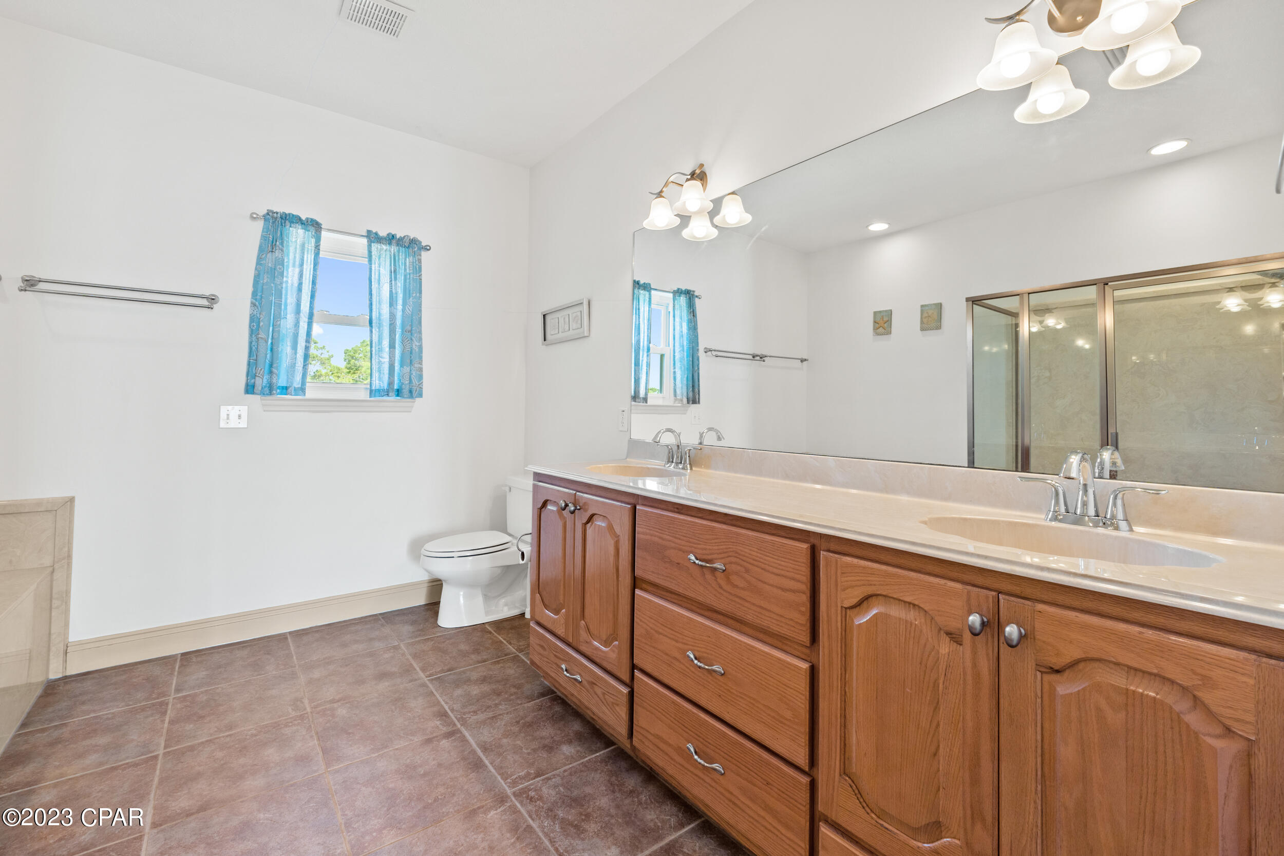275 Moonrise Avenue