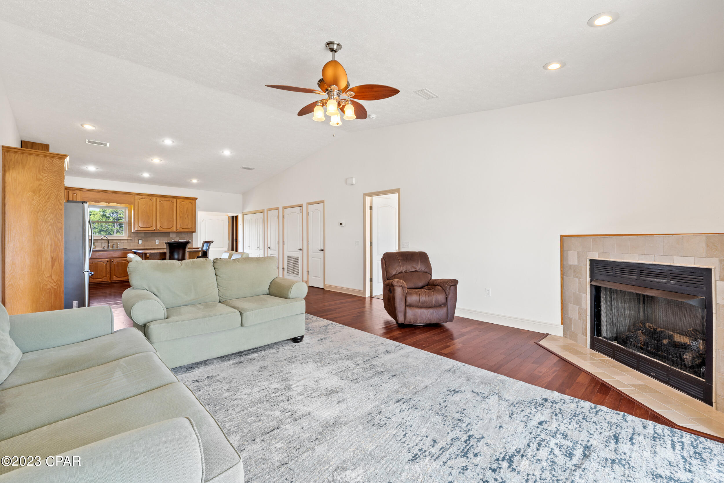 275 Moonrise Avenue