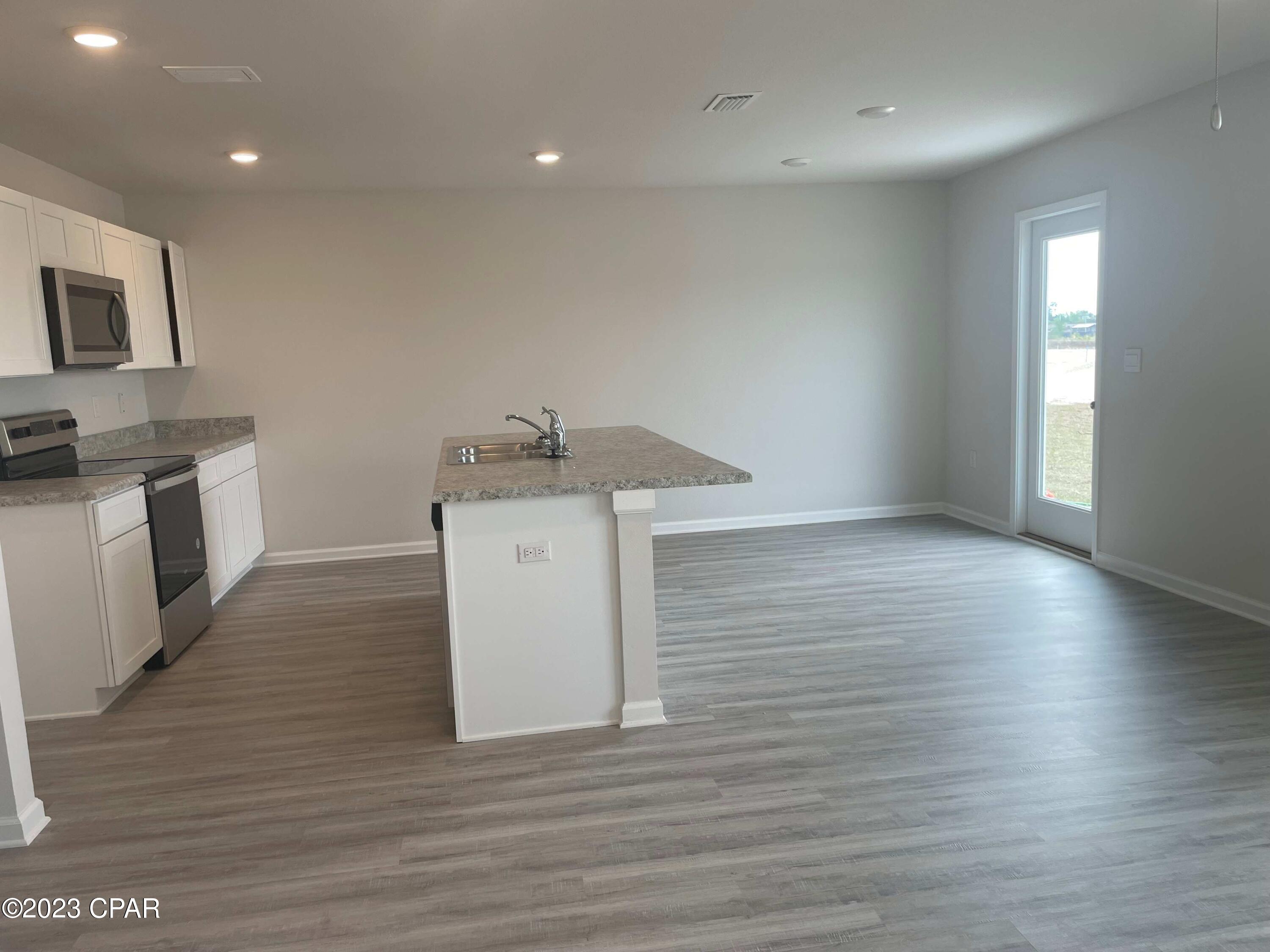 178 Cove Lane