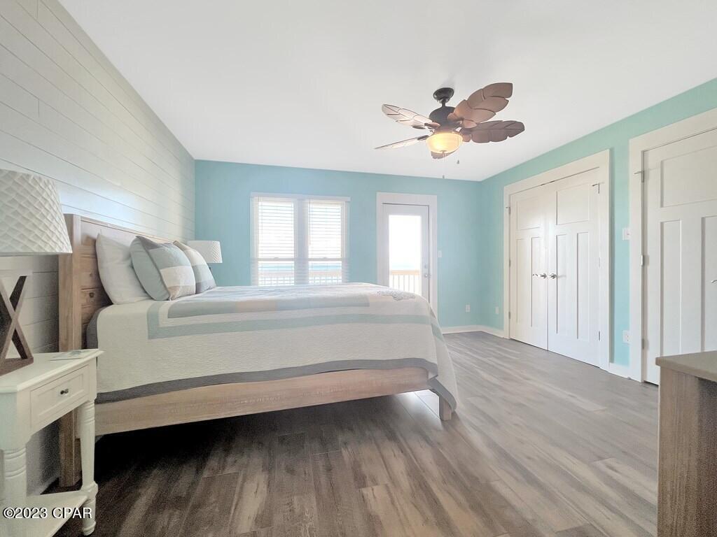 656 Seacliffs Drive