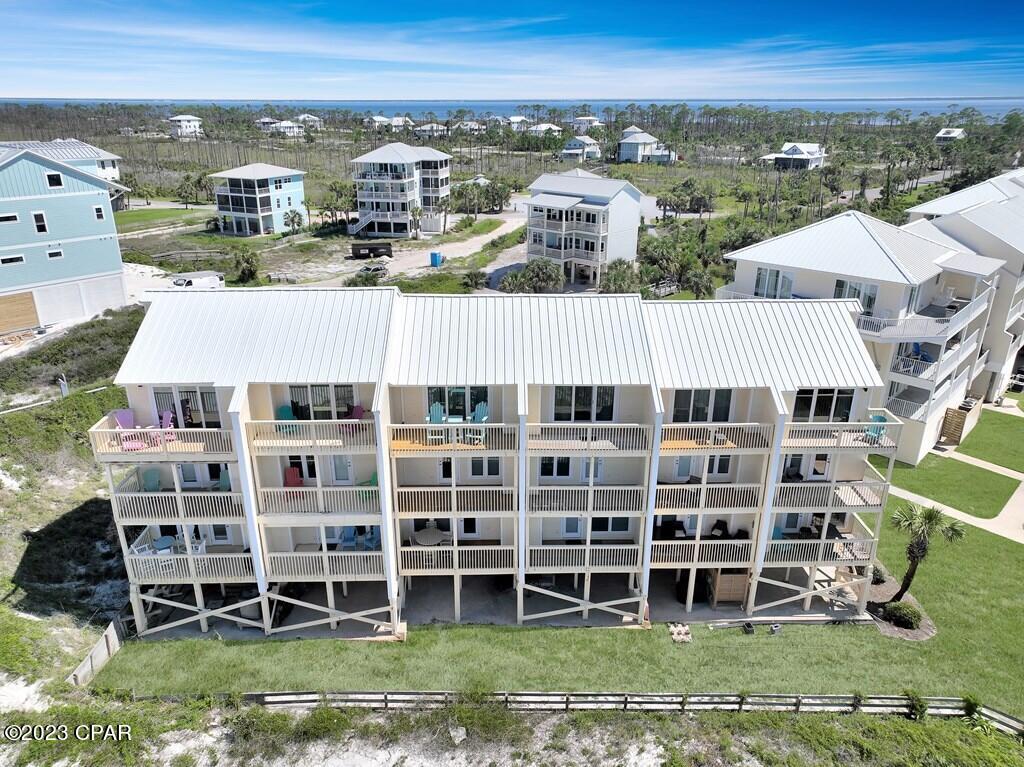 656 Seacliffs Drive
