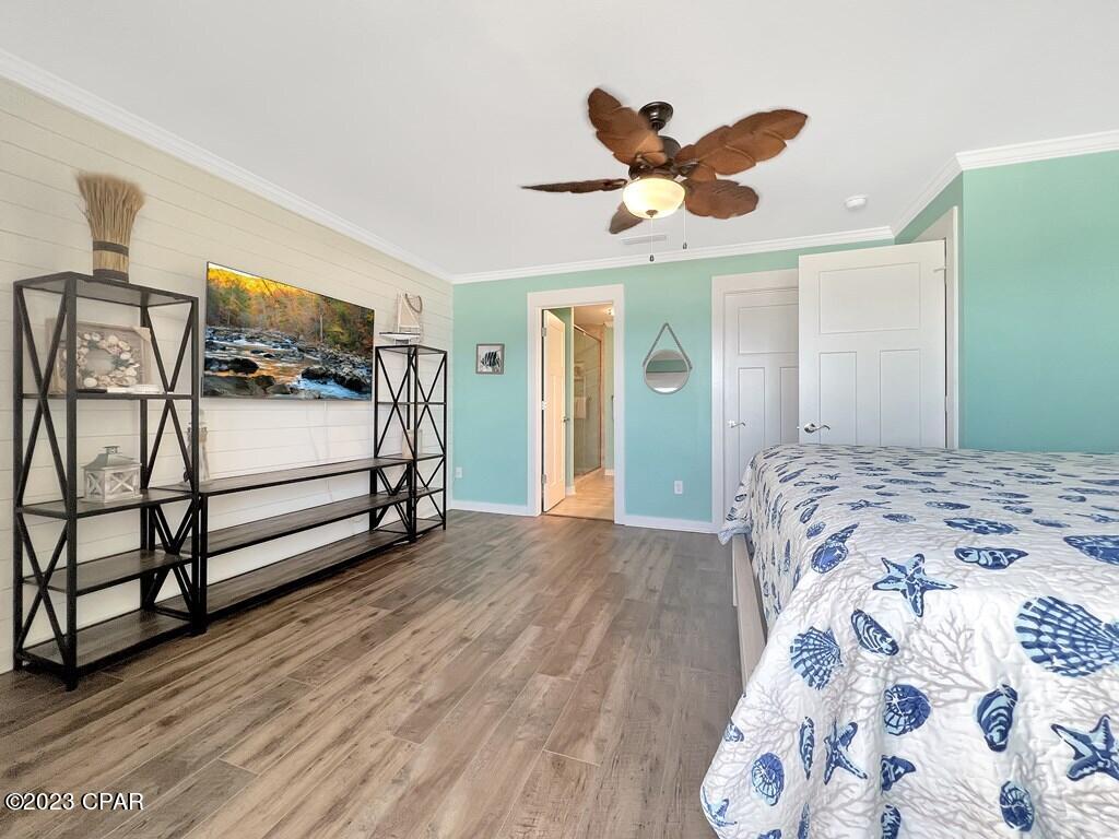 656 Seacliffs Drive