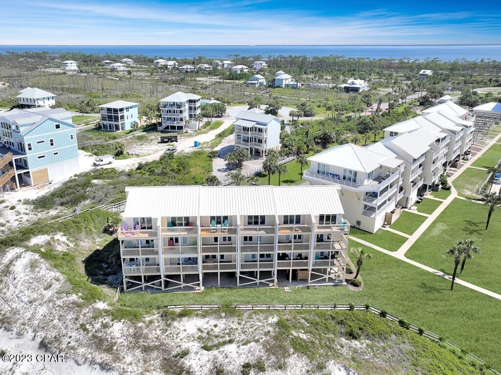 656 Seacliffs Drive