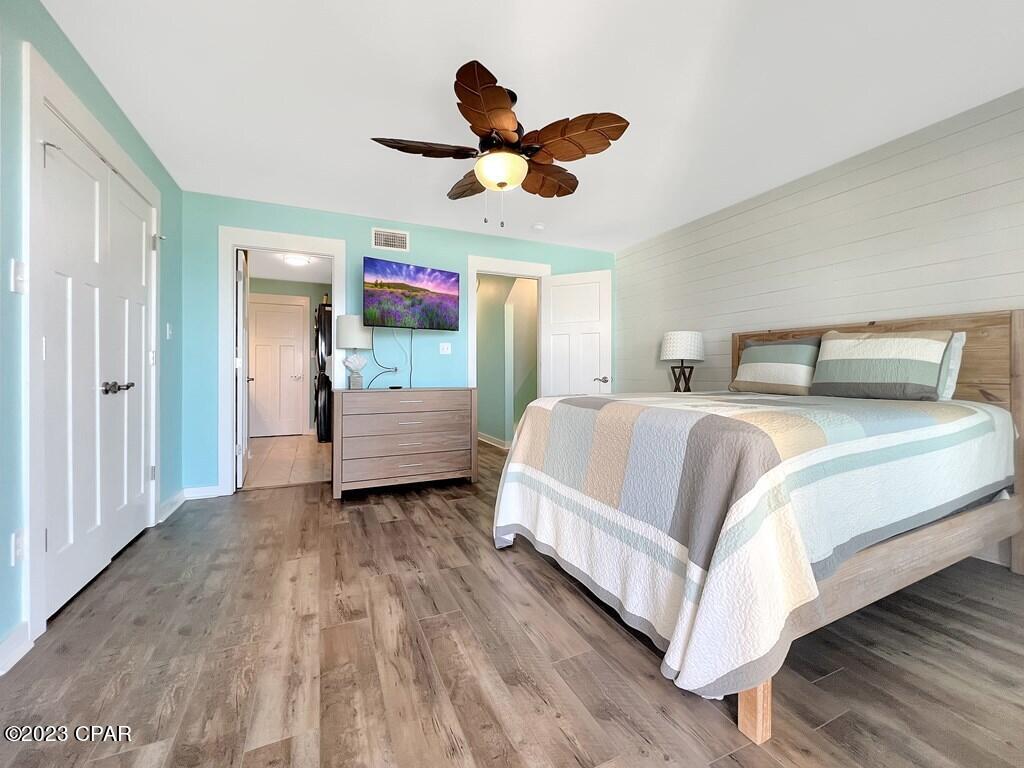 656 Seacliffs Drive