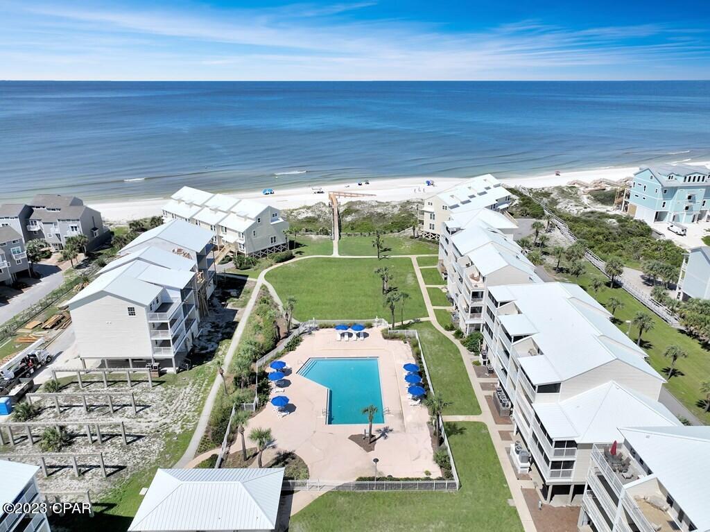 656 Seacliffs Drive