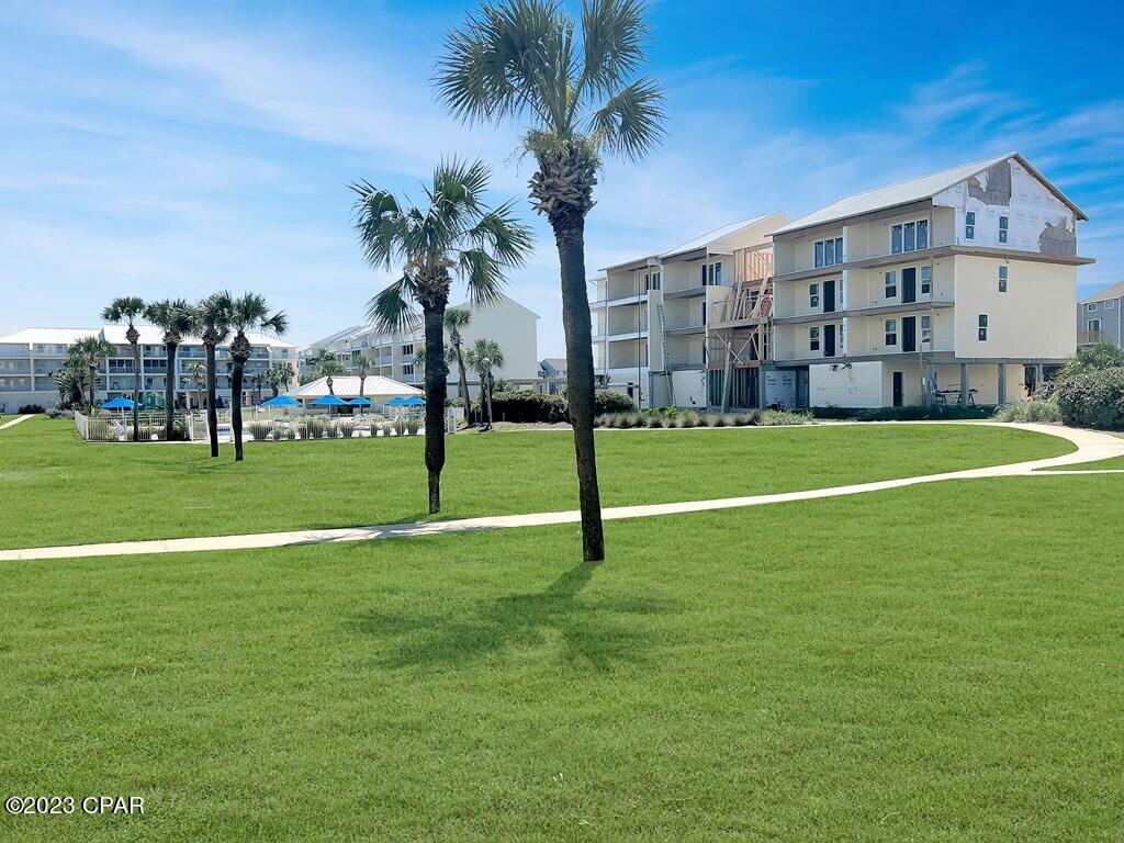 656 Seacliffs Drive