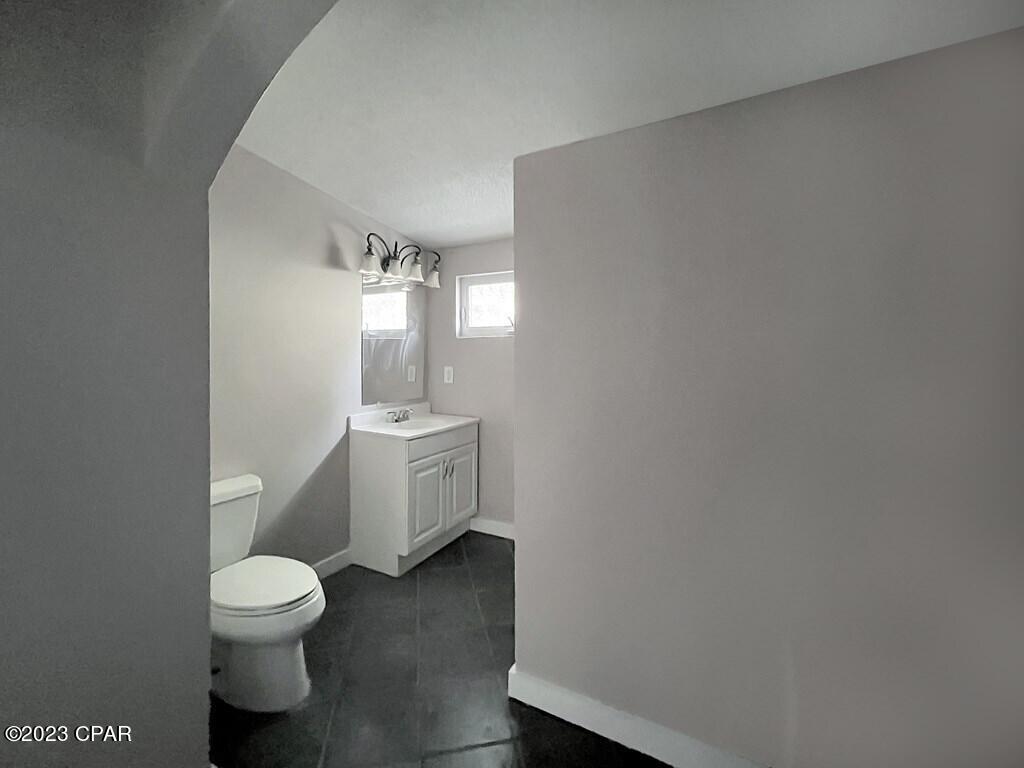 222 N Squirrel Avenue