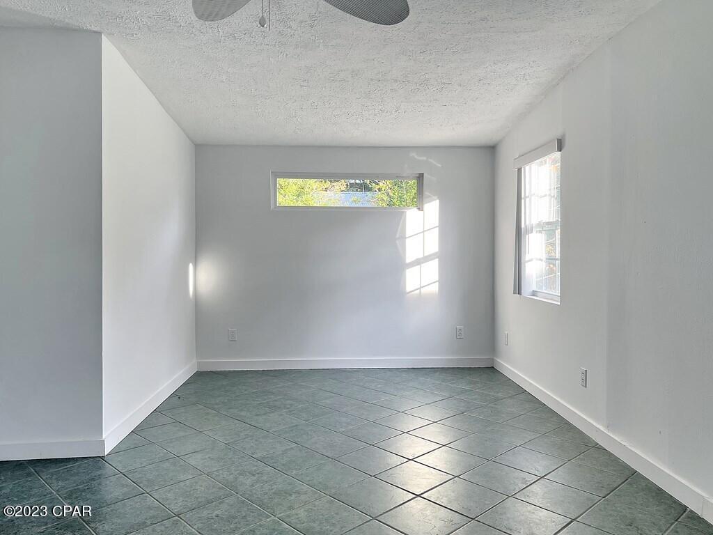 222 N Squirrel Avenue