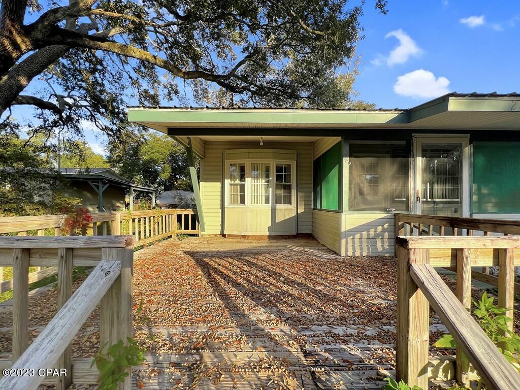 222 N Squirrel Avenue