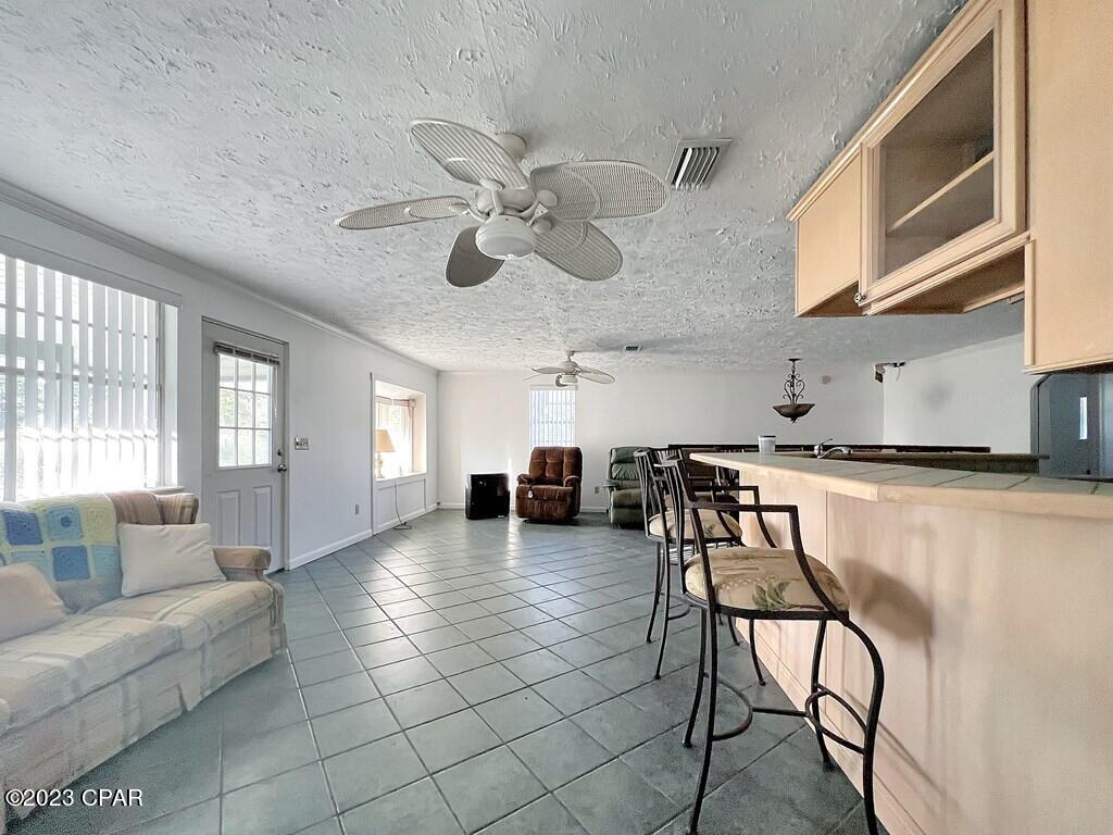 222 N Squirrel Avenue