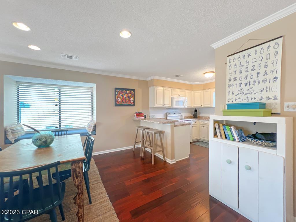 147 Parkside Circle