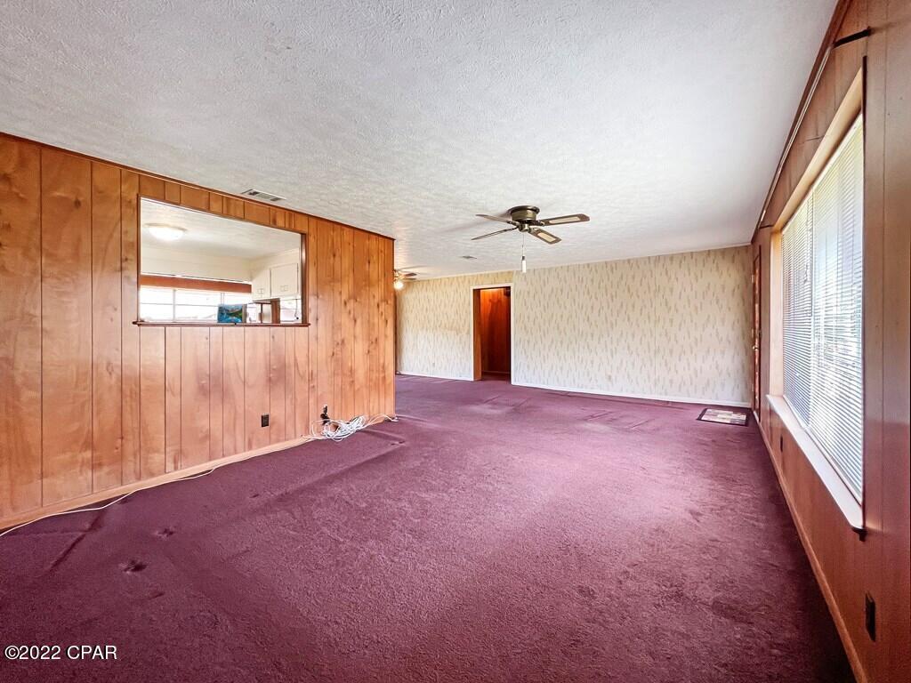 102 Riverview Drive