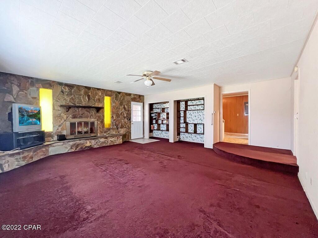 102 Riverview Drive