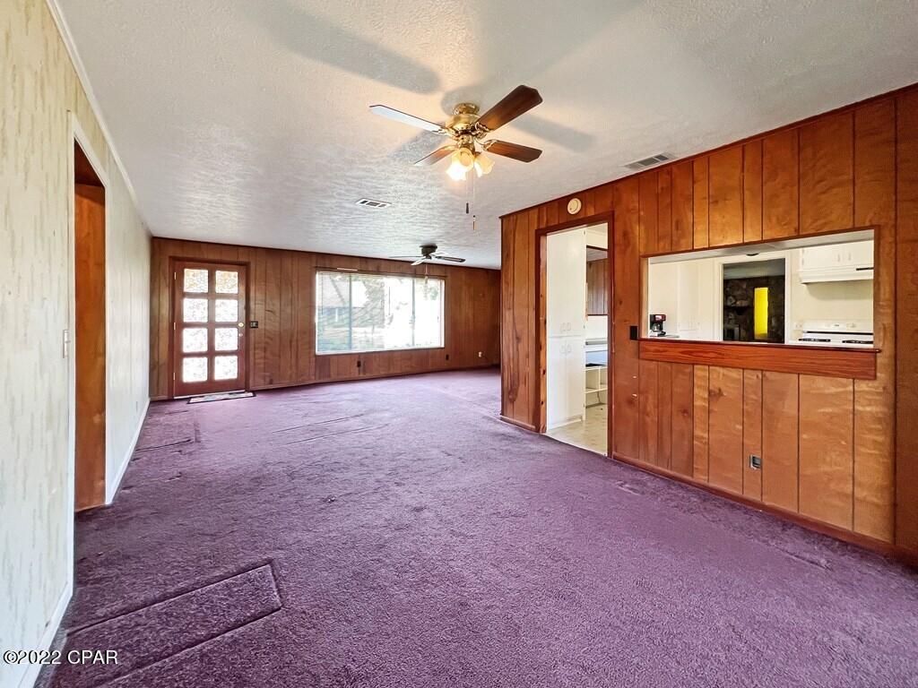 102 Riverview Drive