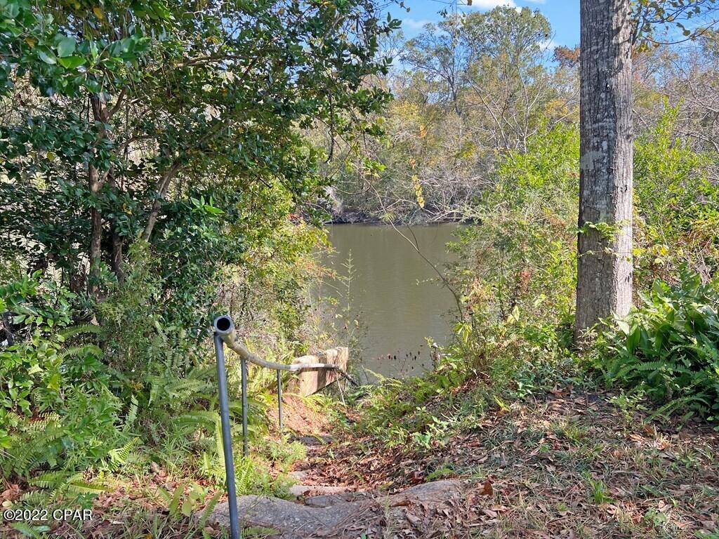 102 Riverview Drive