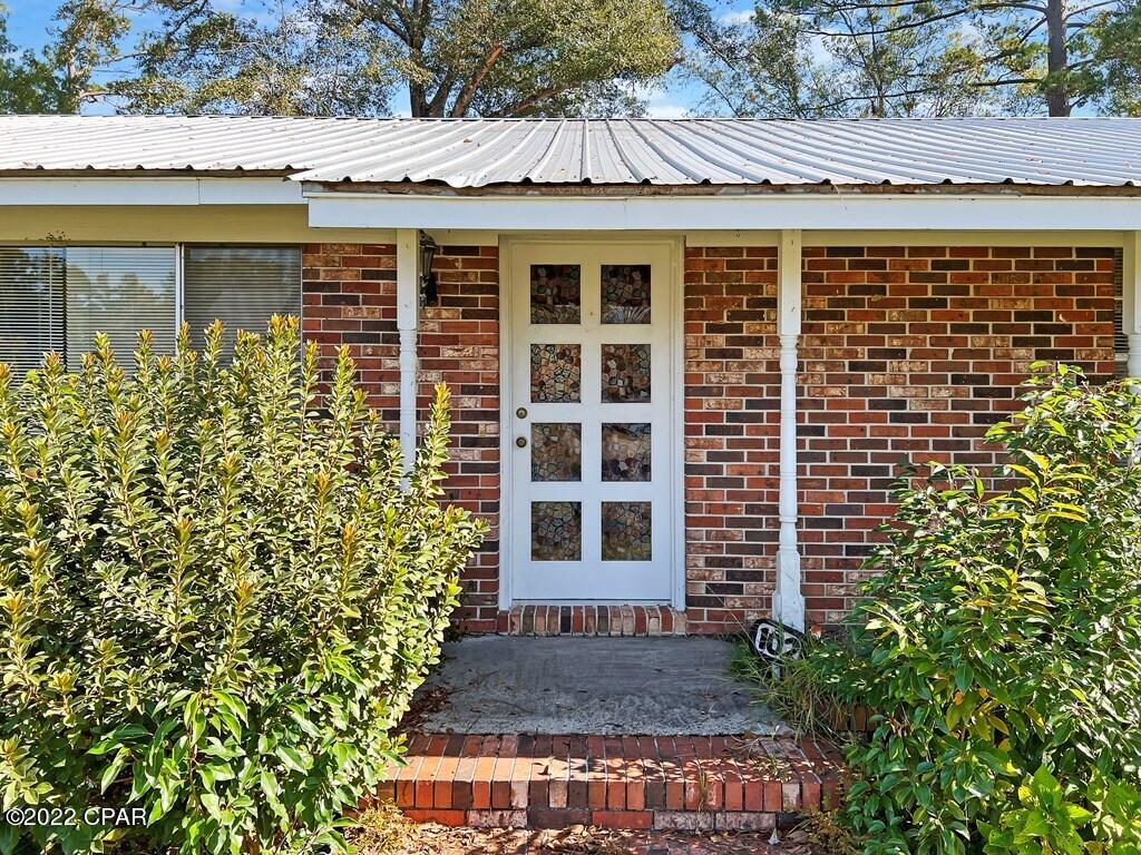 102 Riverview Drive