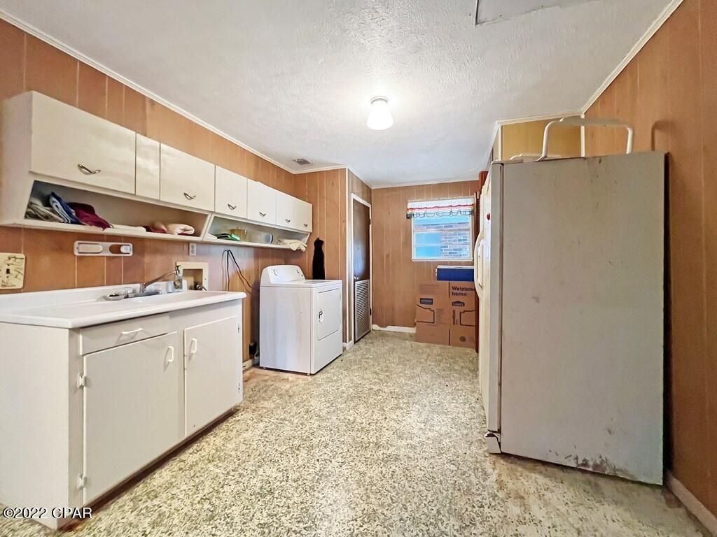 102 Riverview Drive