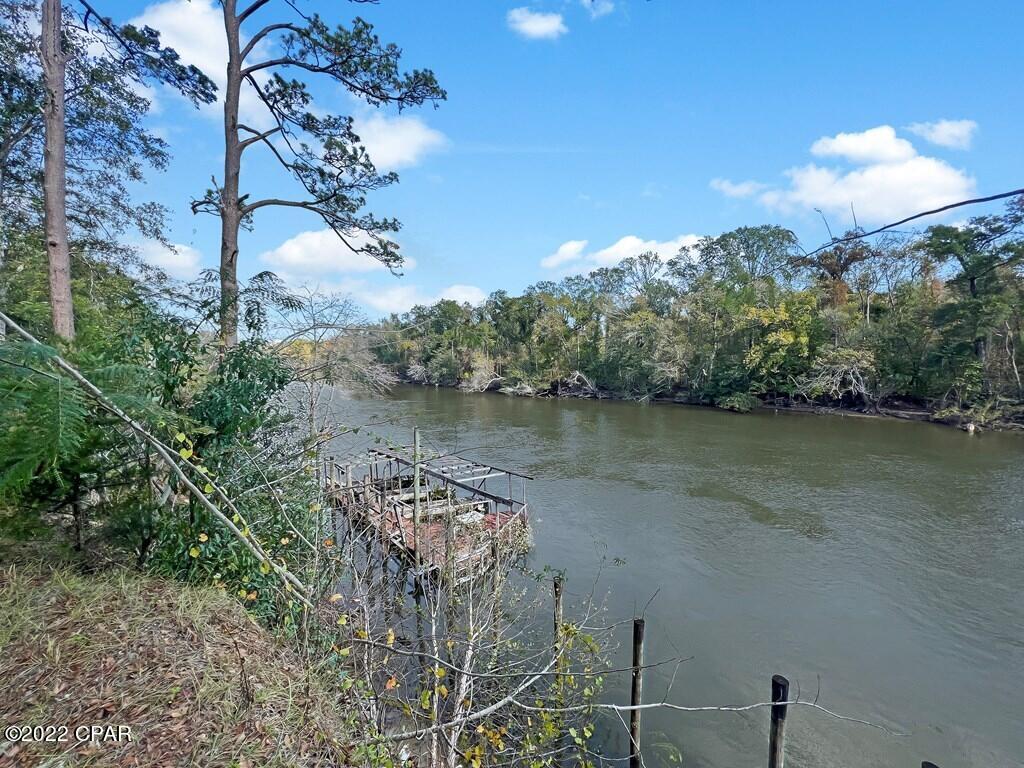 102 Riverview Drive