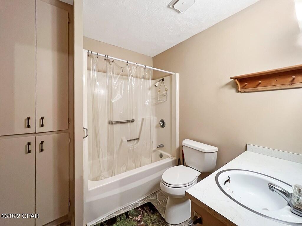 102 Riverview Drive