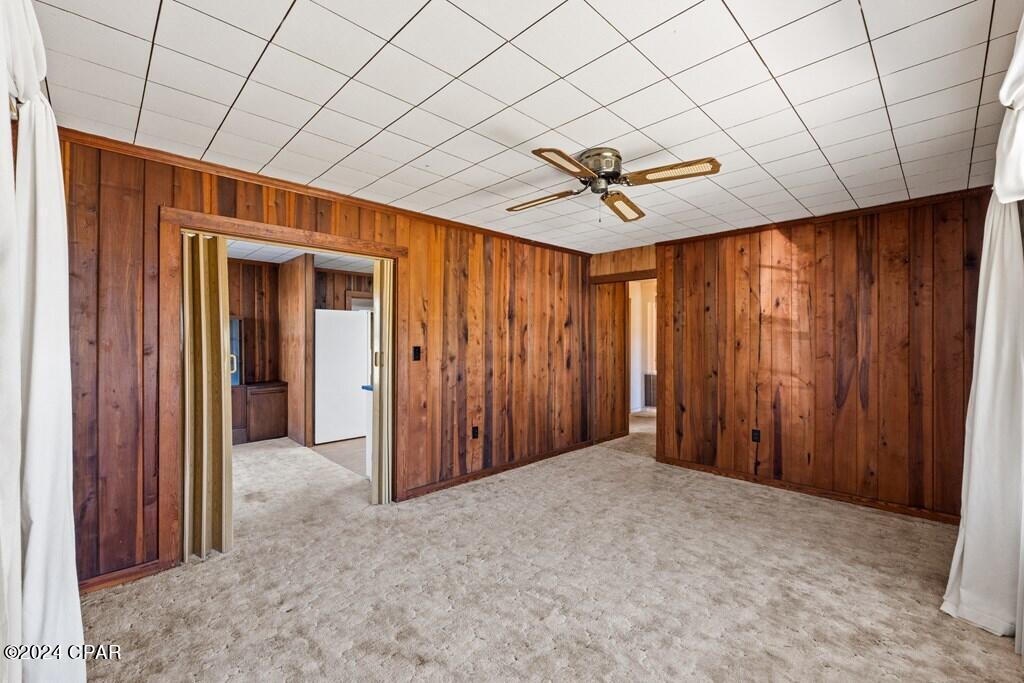 805 Woodward Avenue