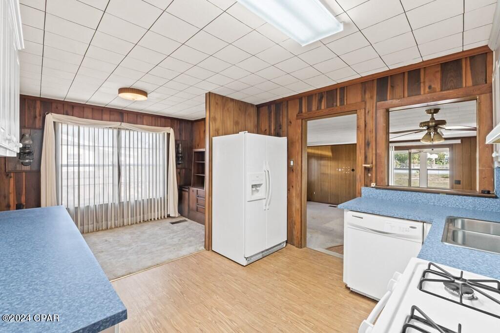 805 Woodward Avenue