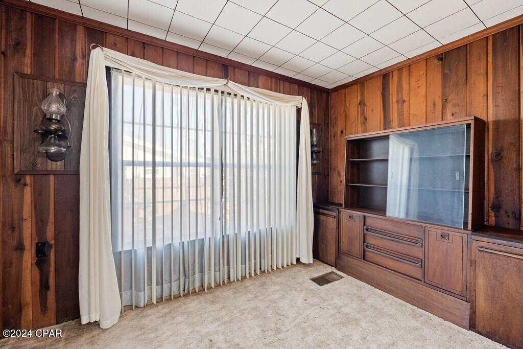 805 Woodward Avenue