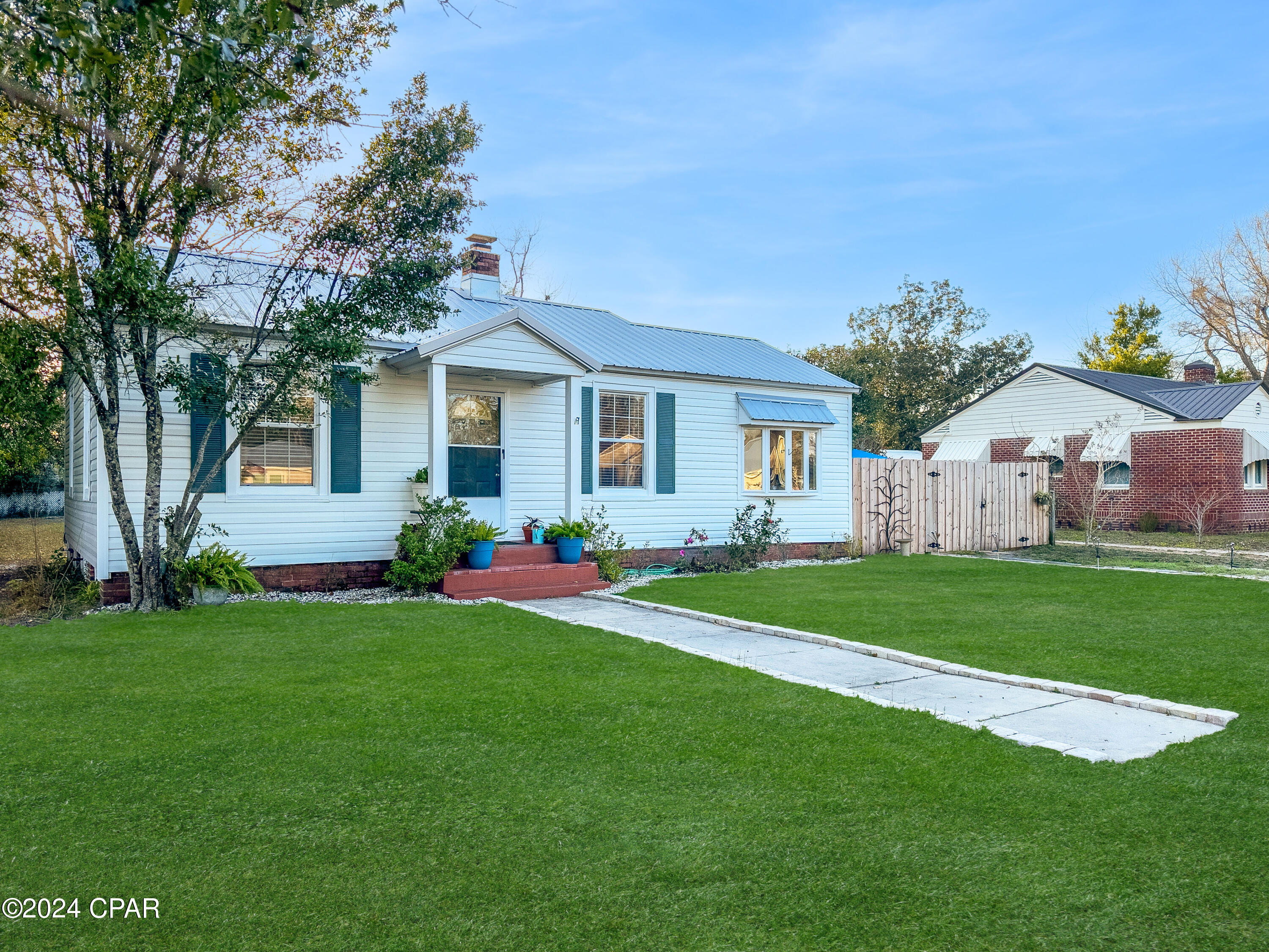 1108 Garrison Avenue