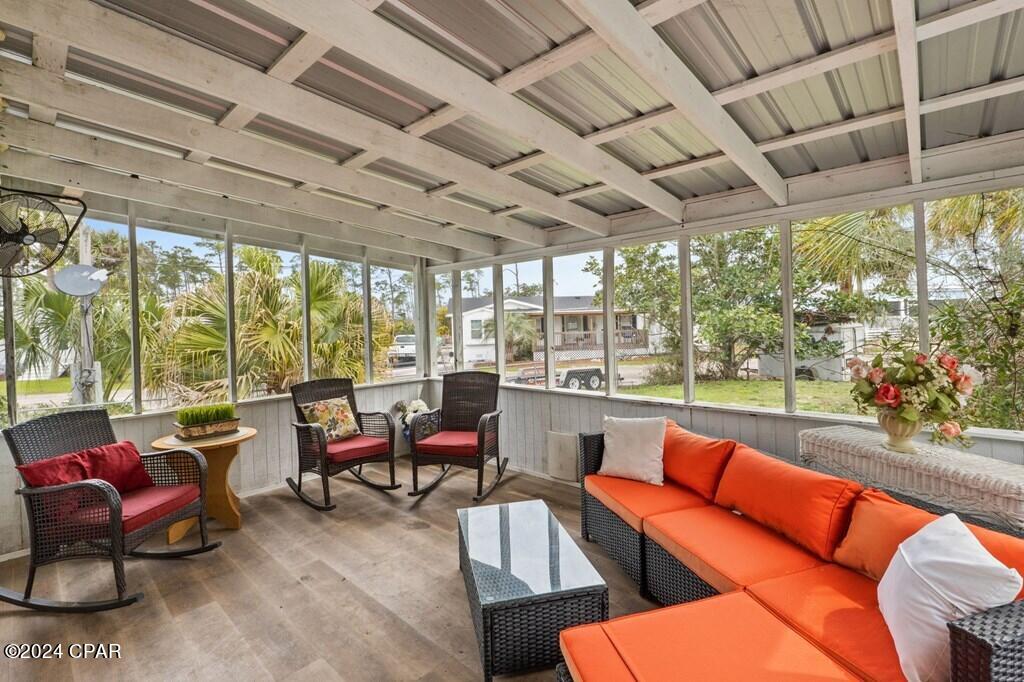120 Sunray Court