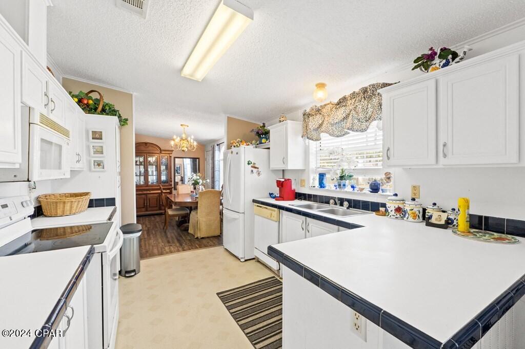 120 Sunray Court