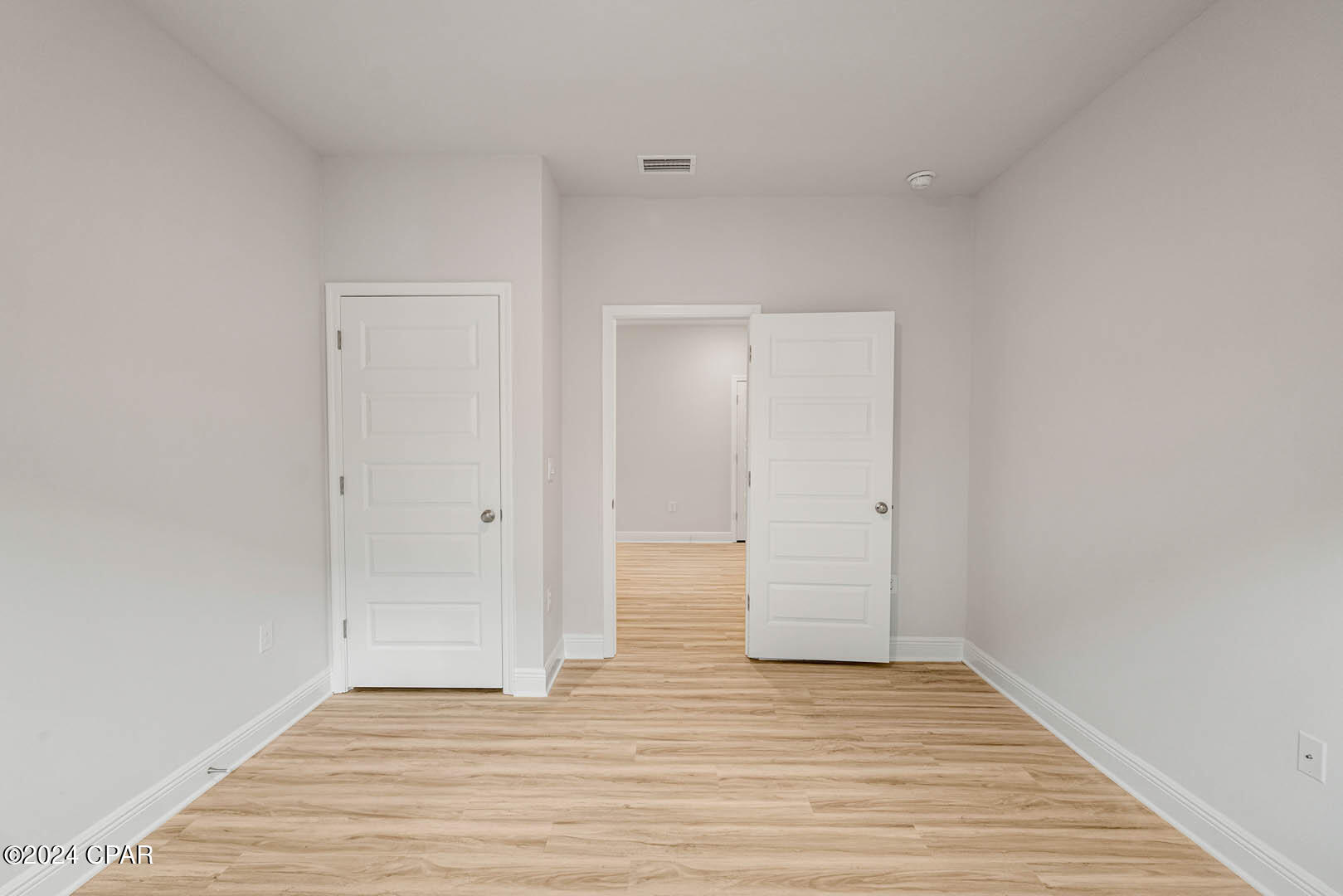 565 Vermilion Circle